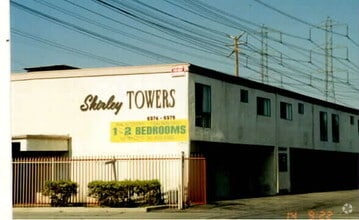 Building Photo - Westland @ Greenleaf