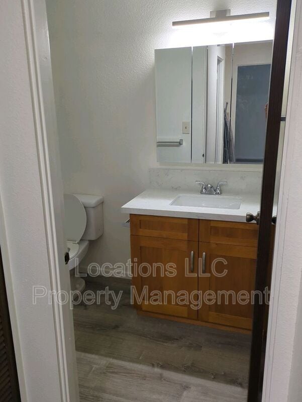 Building Photo - 44-121 Laha St