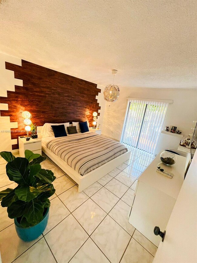 Building Photo - 12736 SW 66th St