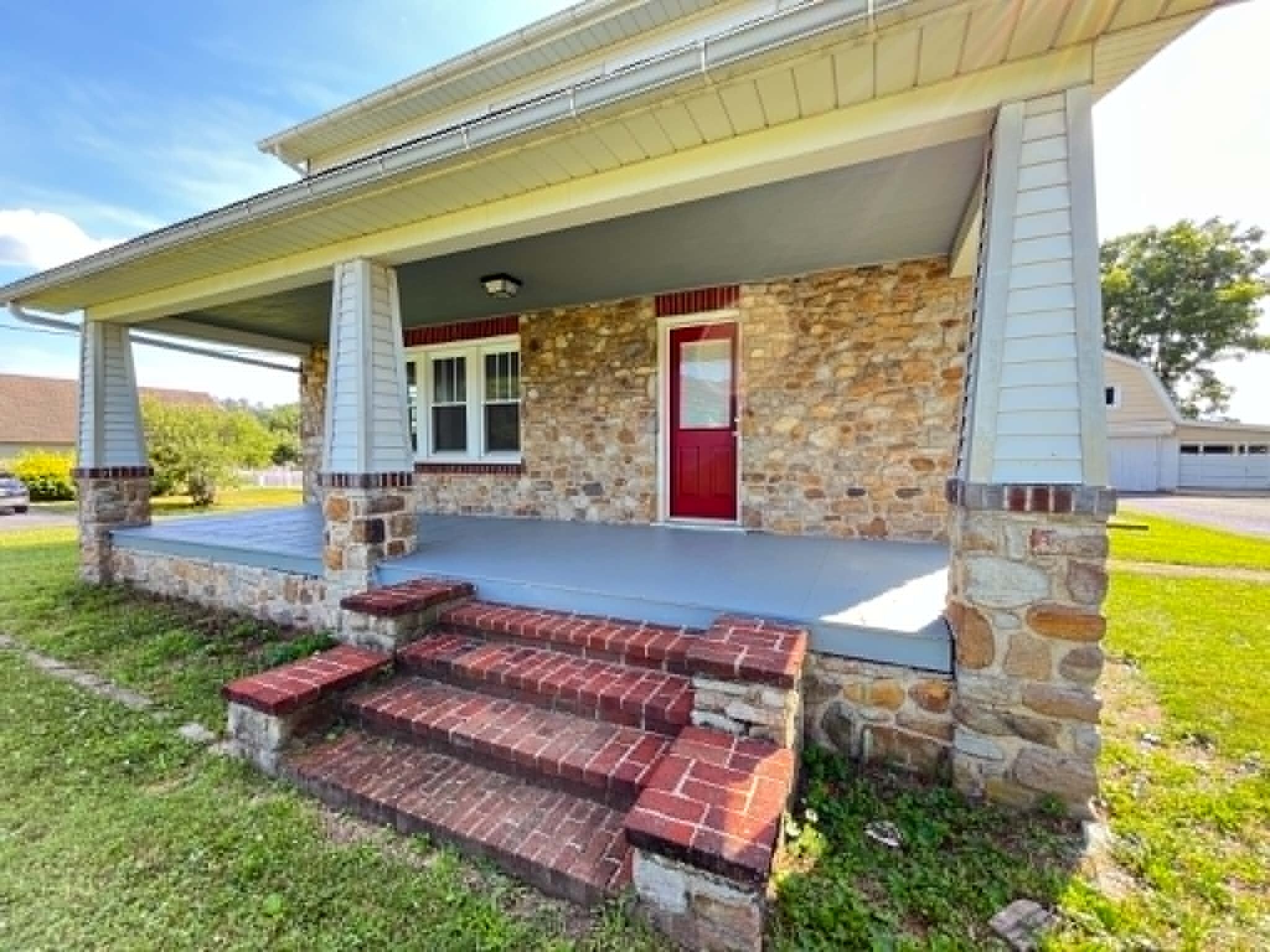 Building Photo - 9578 Mentzer Gap Rd