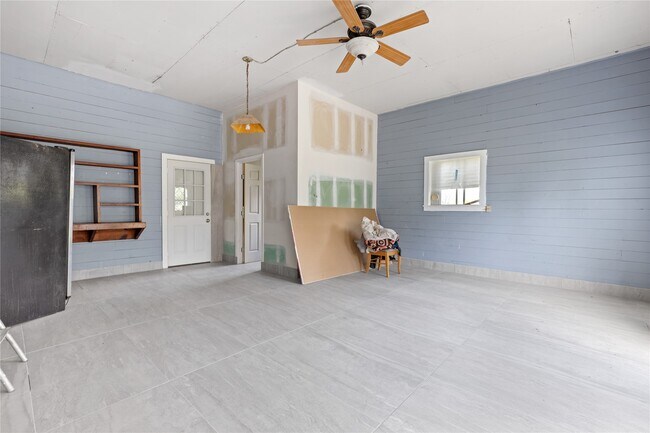 Building Photo - 18125 FM 1484 Rd