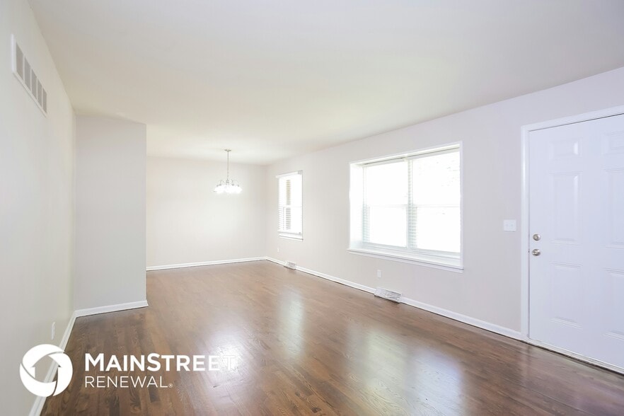 Building Photo - 6208 N Wayne Ave