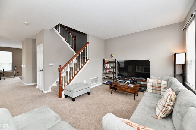 Building Photo - 1135 Cavendish Dr