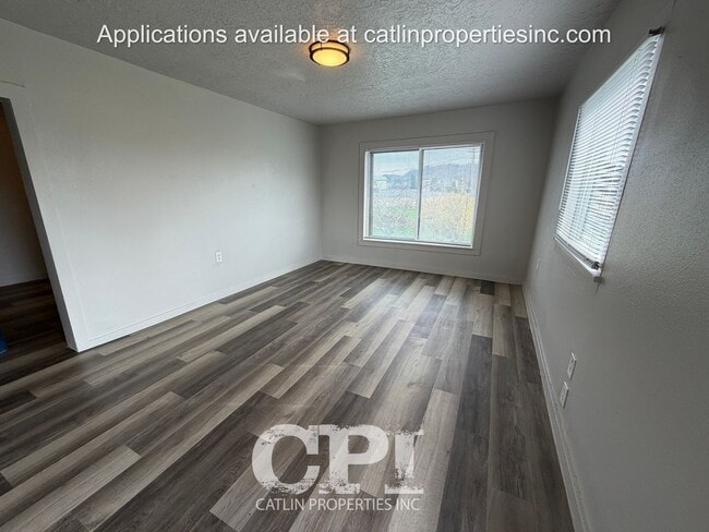 Building Photo - 5824 Ocean Beach Hwy