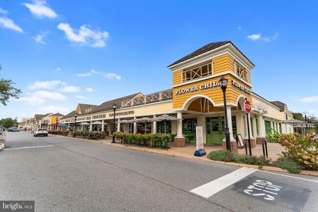 Building Photo - 9 Snug Hill Ct