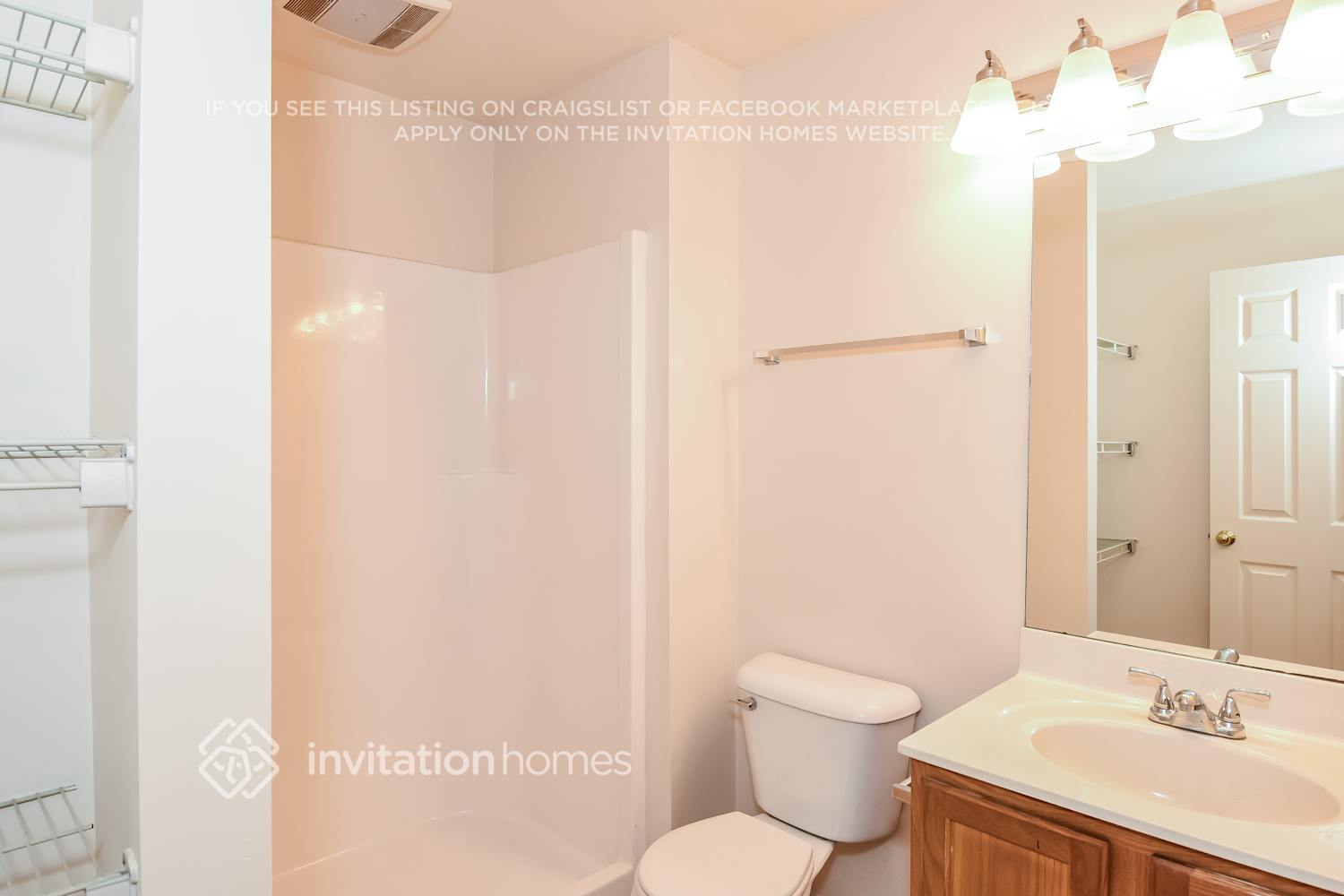 Building Photo - 112 Village Pkwy