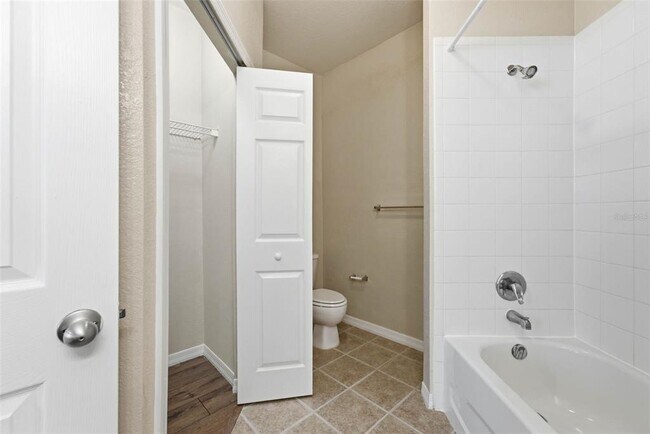 Building Photo - 8103 Lillies Way