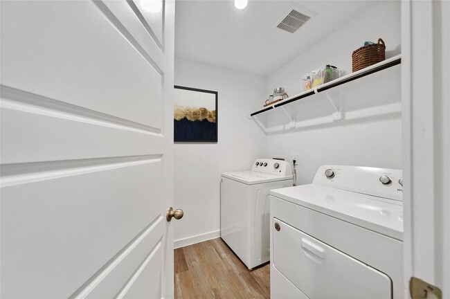 Building Photo - 13814 Salome Dr