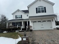 Building Photo - 221 Rivendell Ct