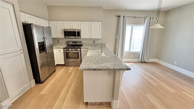 Building Photo - 2321 Mt Holly Ct