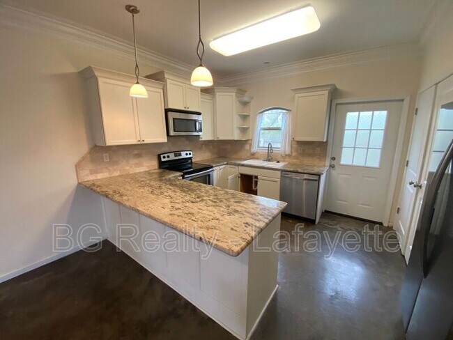 Building Photo - 208 Caudill Dr