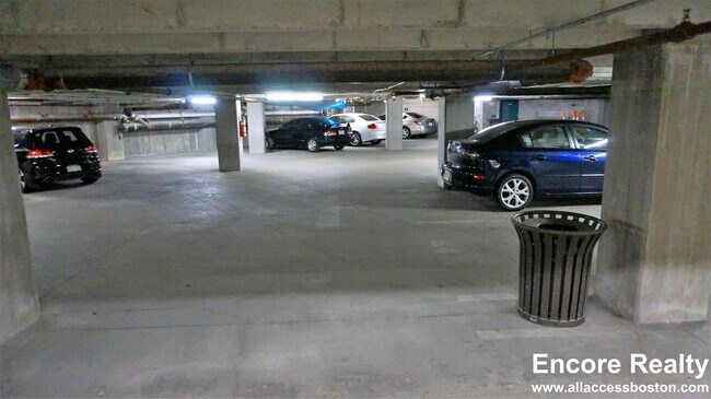 Building Photo - 15 N Beacon St