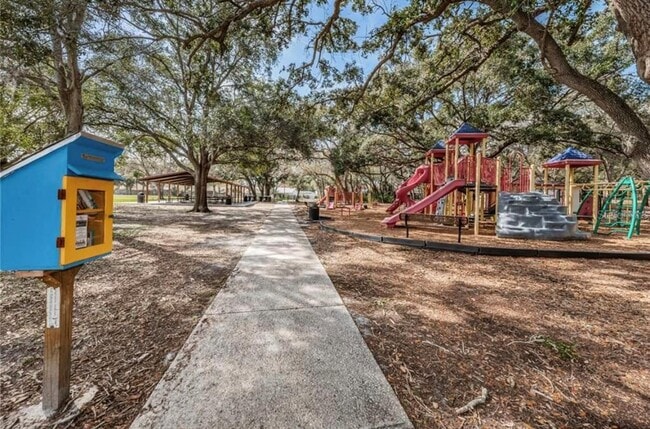 Building Photo - 2097 Swan Ln