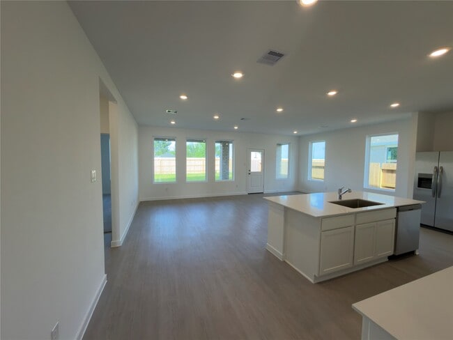 Building Photo - 7919 Evening Emerald Dr