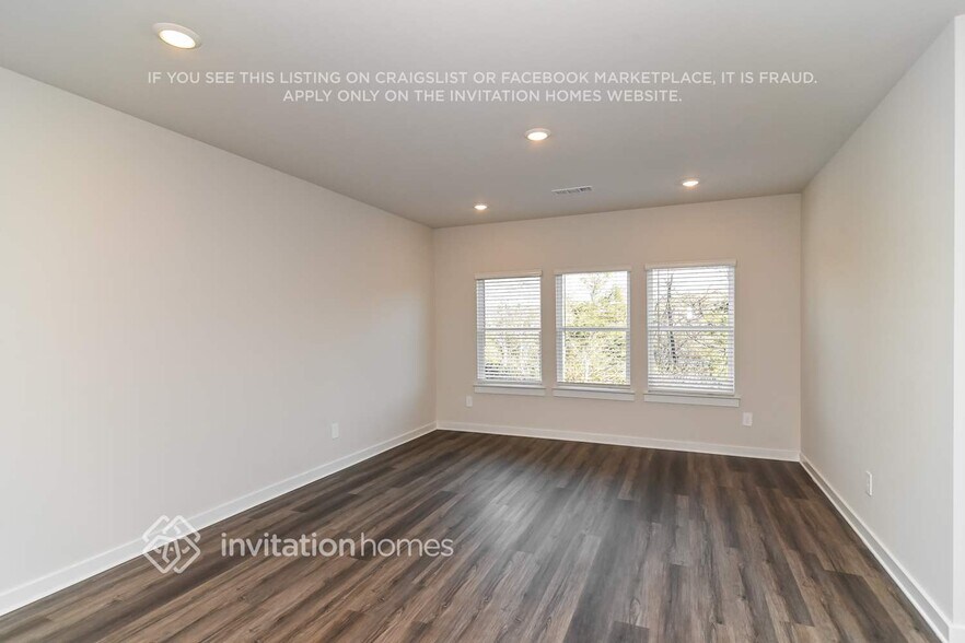Building Photo - 1087 Bluffton Cir