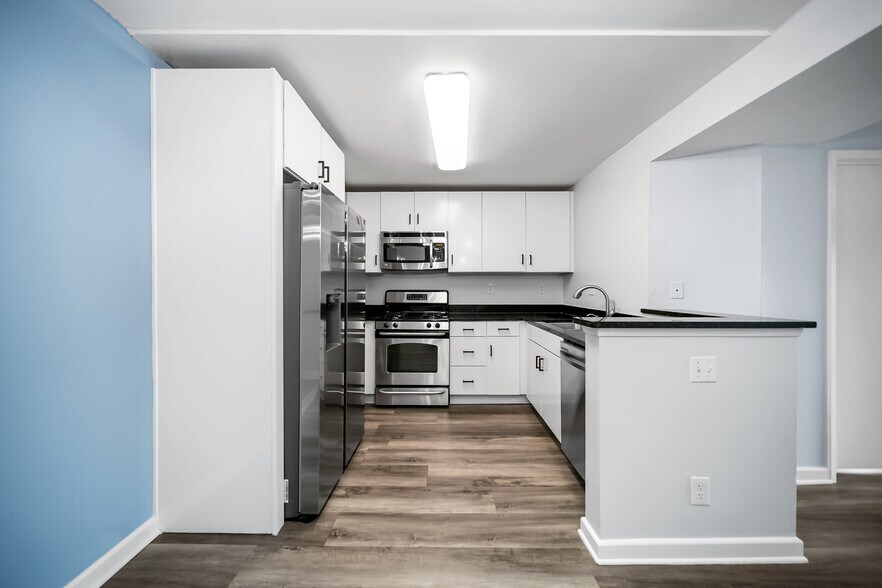 Building Photo - 8300 Manitoba St