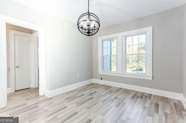 Building Photo - 1665 Beecher St SW