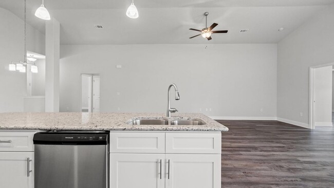 Building Photo - 215 Speckled Trout Ln N
