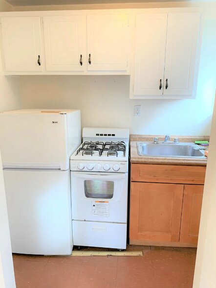 Primary Photo - 381 Harvard St