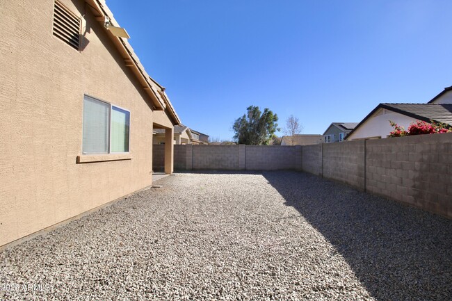 Building Photo - 14839 W Larkspur Dr