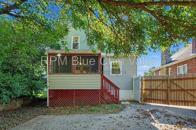 Building Photo - 6735 Plainfield Rd