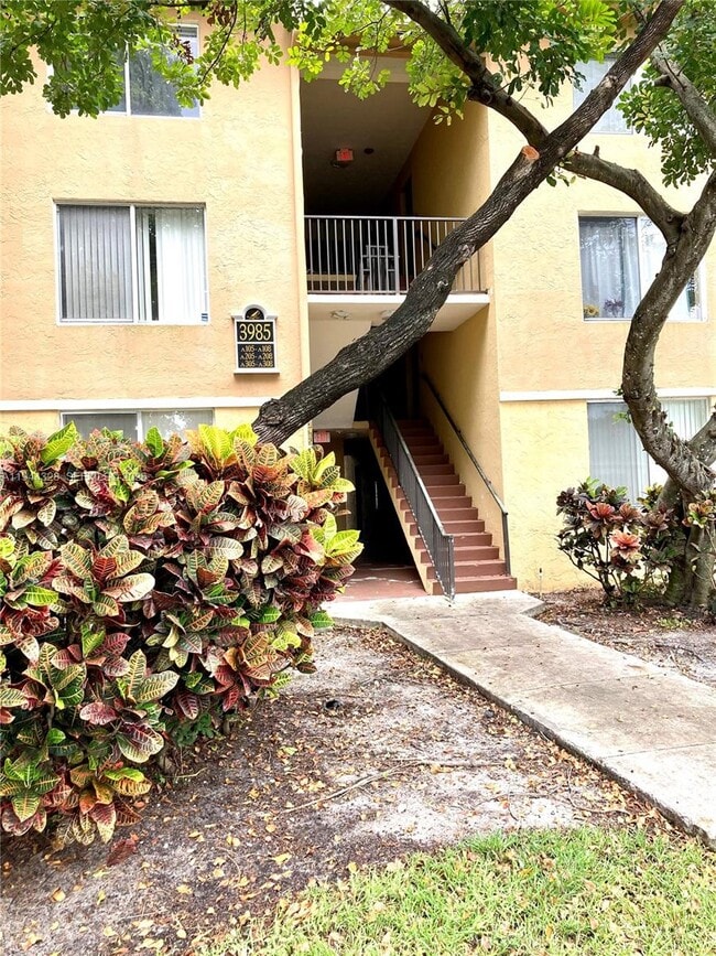 Building Photo - 3985 W McNab Rd