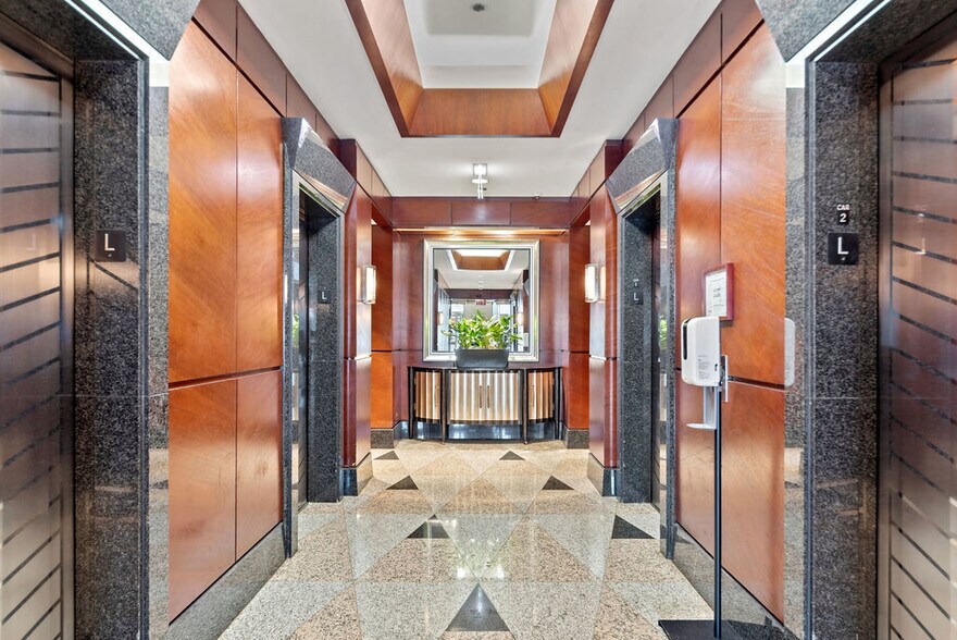 Building Photo - 440 N Wabash Ave