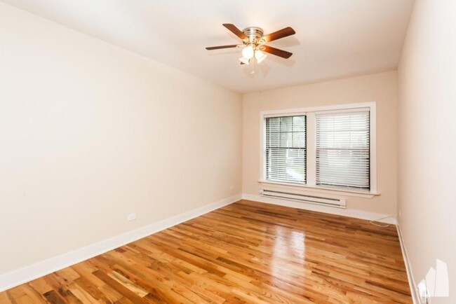 Primary Photo - 1 bedroom in Evanston IL 60201