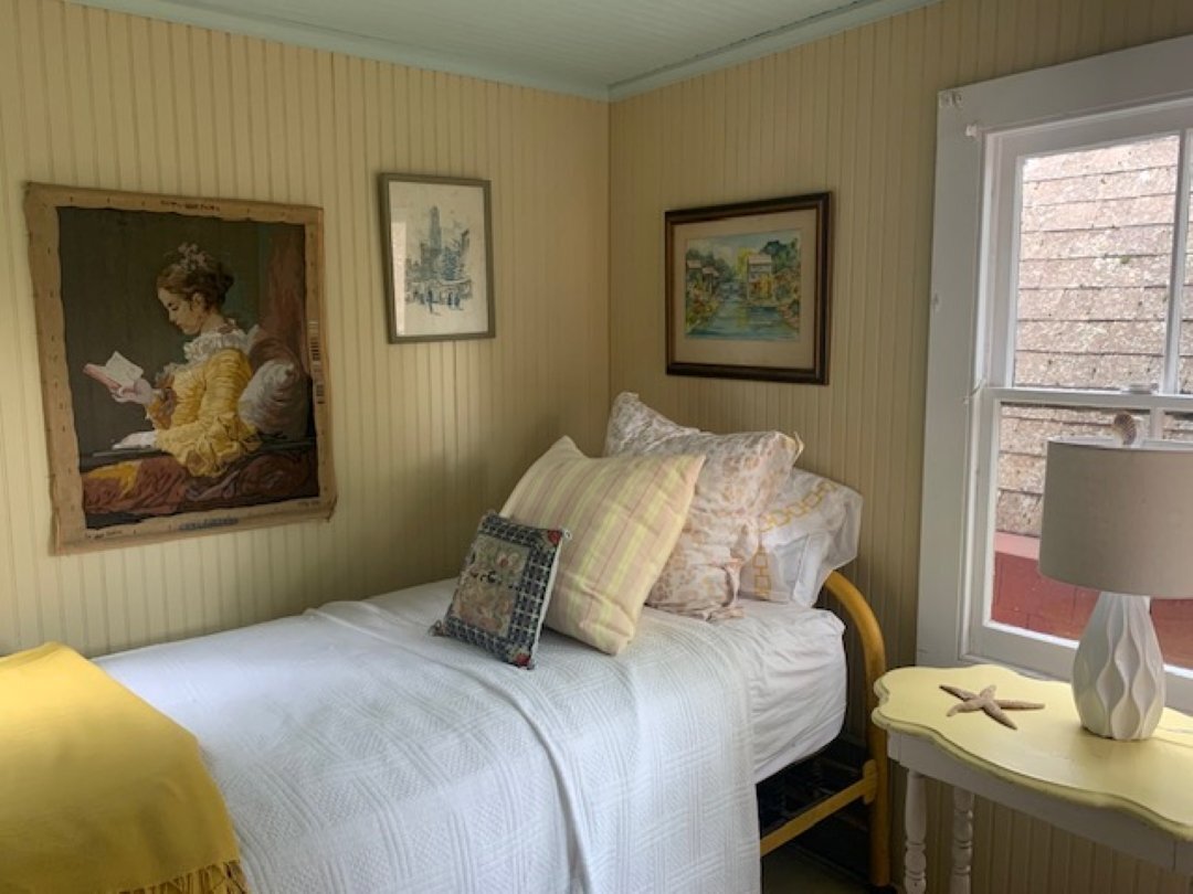 Building Photo - 4 Summerfield Pl