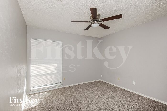 Building Photo - 3944 Misty Meadow Dr