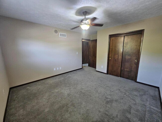 Building Photo - 6648 Kennerdown St