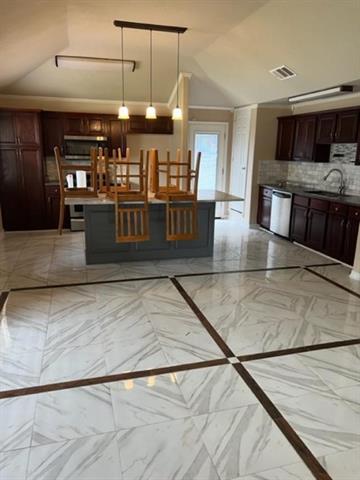 Building Photo - 2527 Cunningham St