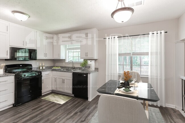Building Photo - 7904 Stanebrook Dr