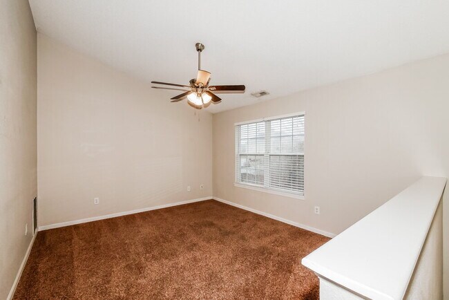 Building Photo - 15469 Fawn Meadow Dr