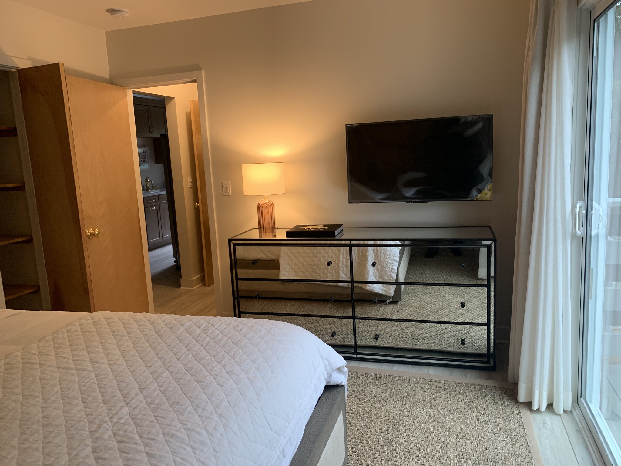 TV in bedroom - 22357 Pacific Coast Hwy