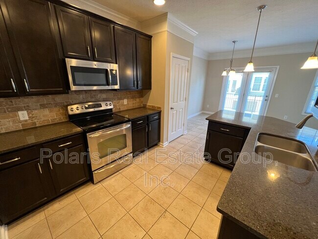 Building Photo - 2617 Manigault St