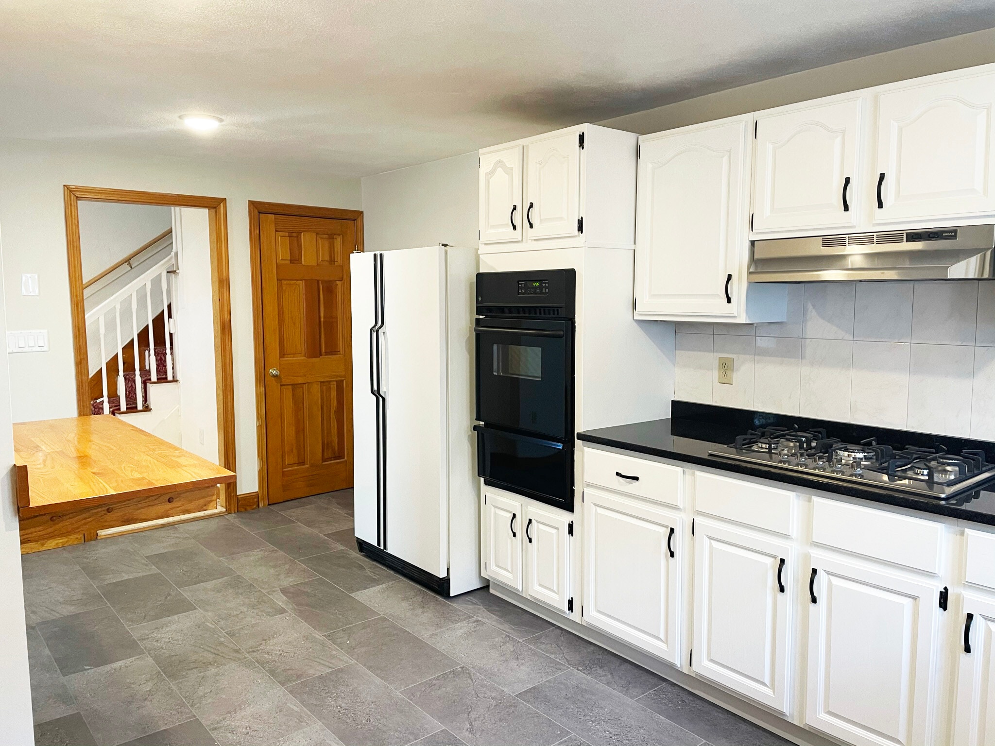 Kitchen - 27 Webster Pl