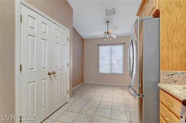 Building Photo - Turnkey 55+ Townhome in Sun City MacDonald...