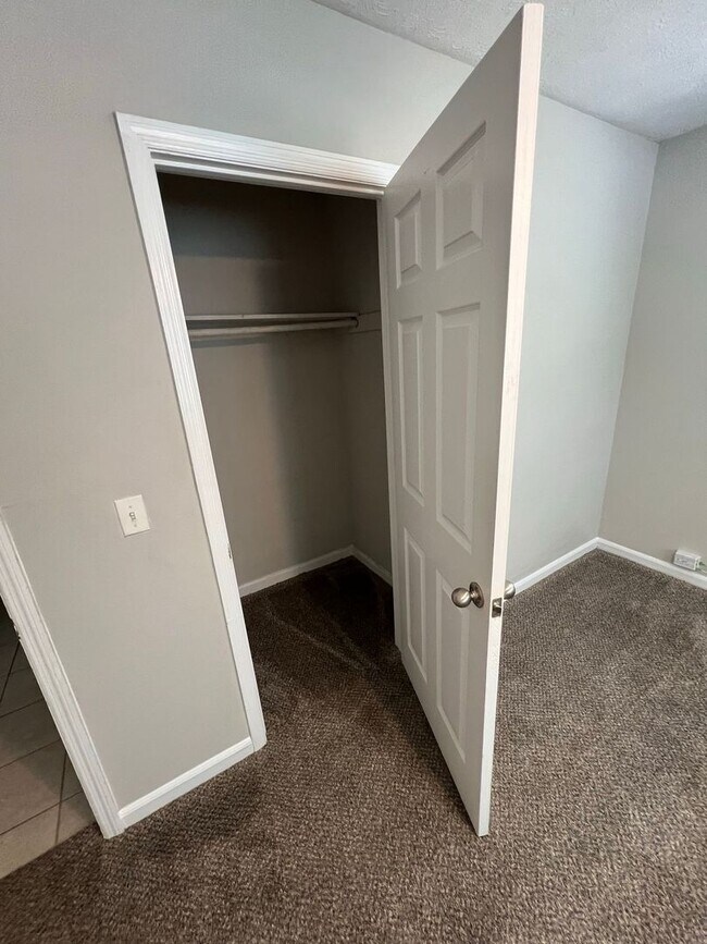 Building Photo - 4689 Cook Dr