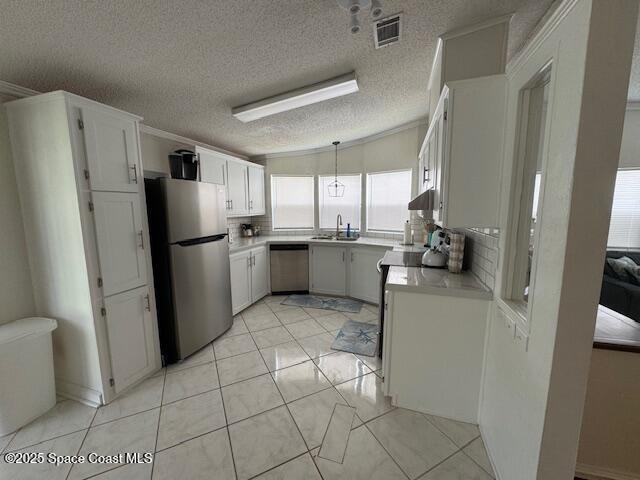 Building Photo - 4659 Goldfinch Ln