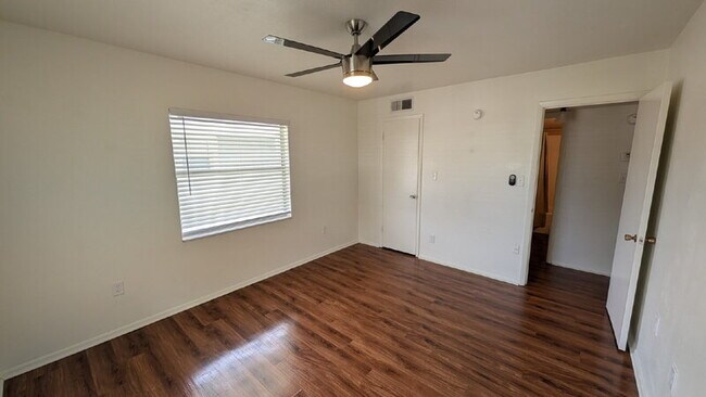 Building Photo - 700 E Airport Blvd
