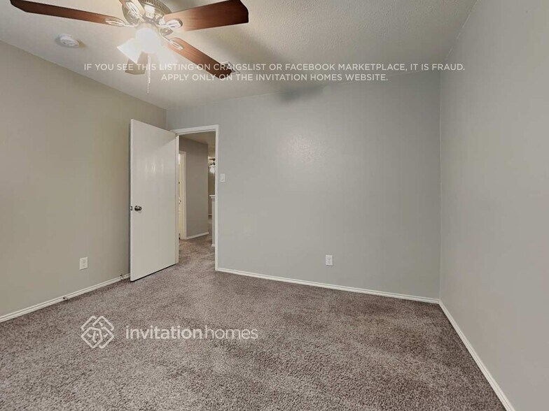 Building Photo - 7914 Modesto Dr