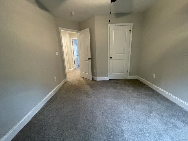 Building Photo - 1178 Commonwealth Cir