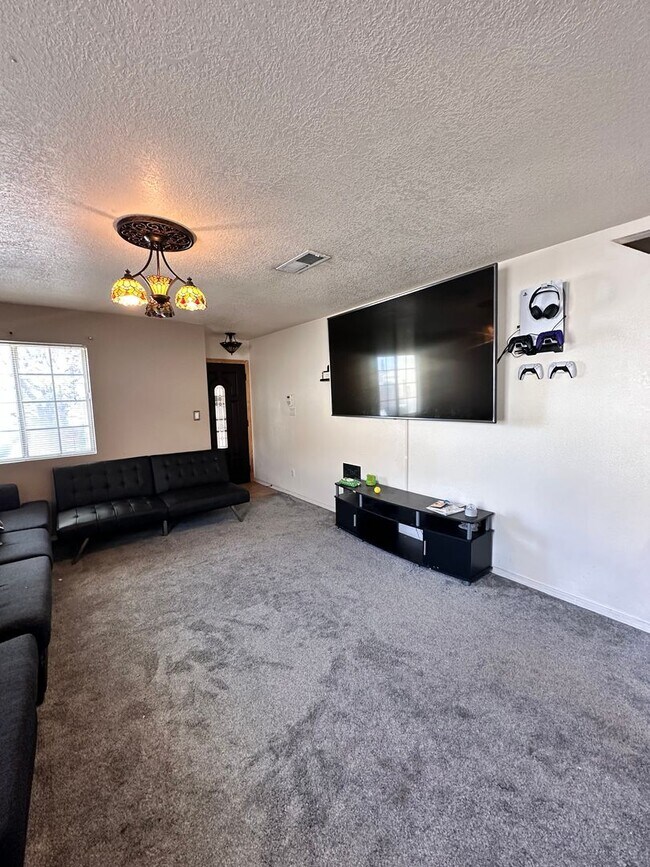 Building Photo - Coming Soon! 5 Bedroom 2.5 Bathroom w/ 2 Car Garage w/ Refrigerated Air