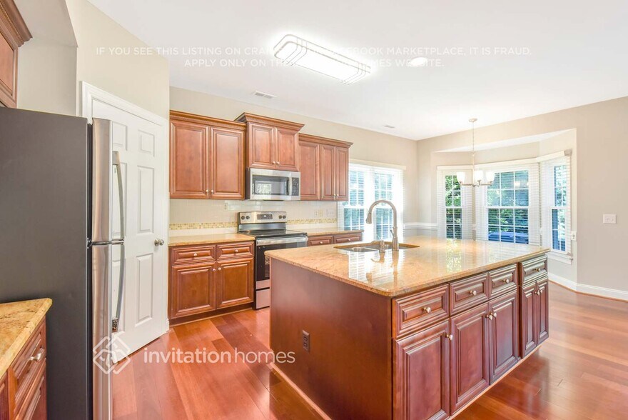 Building Photo - 1217 Boyden Pl NW