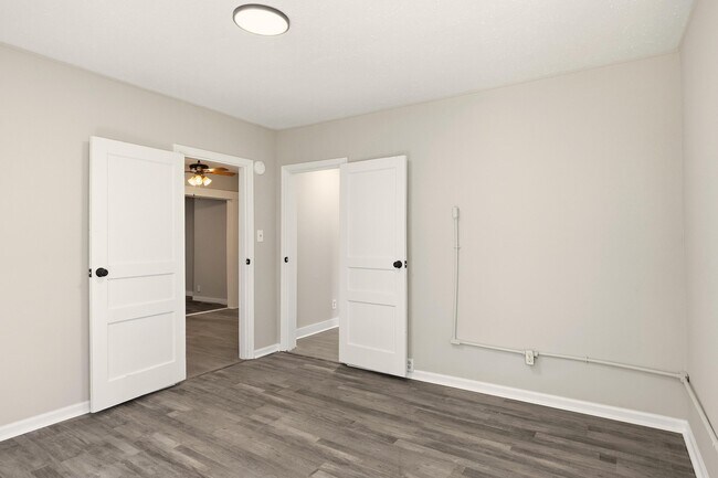 Building Photo - 5225 Central Ave