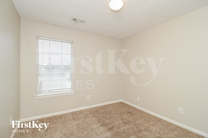 Building Photo - 1555 Keystone Dr