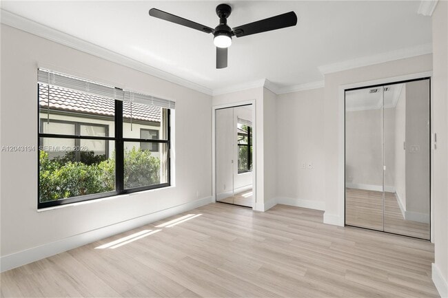 Building Photo - 1087 Deerwood Ln