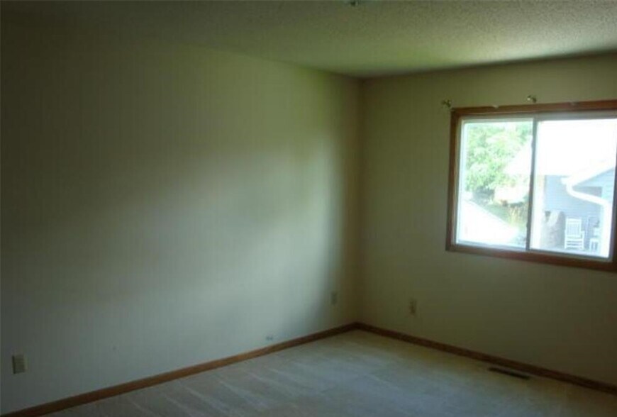 master bedroom - 3918 Huntington Ln NW