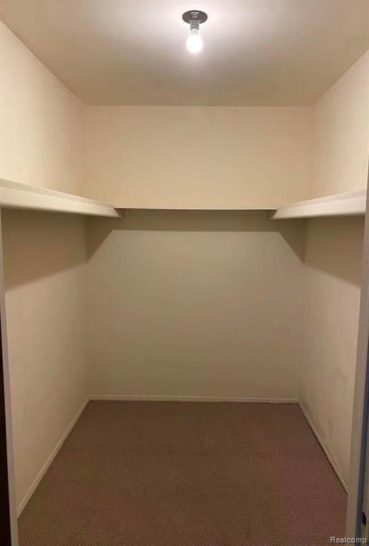 Building Photo - 7538 Manor Cir